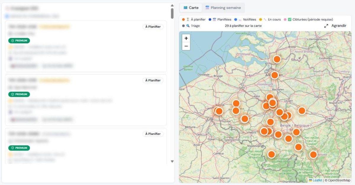 Écran de planification terrain : à gauche la liste des interventions à planifier, à droite la carte où chacune est marquée d'un point orange.